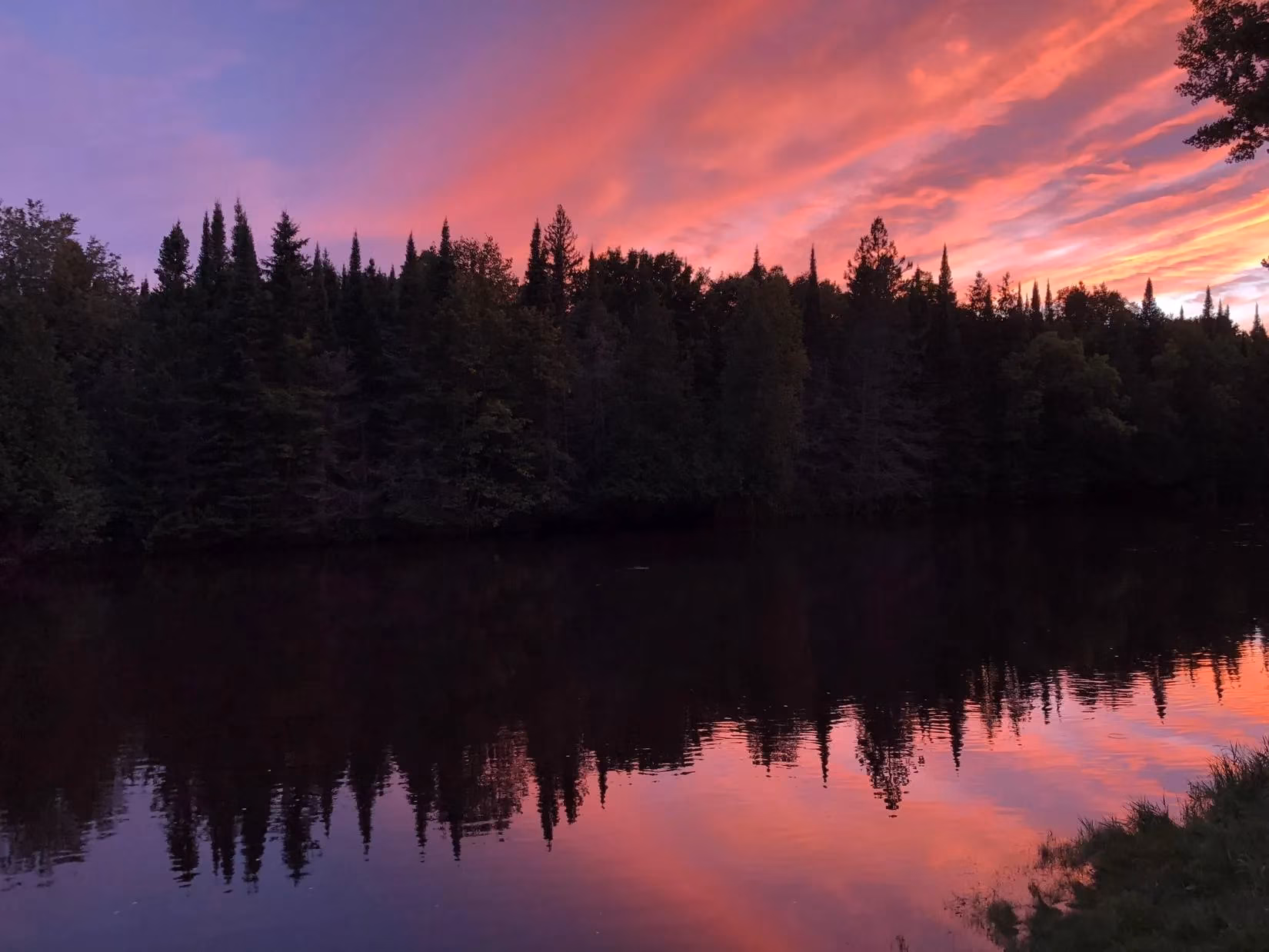 forget-florida-this-michigan-towns-pristine-beaches-are-2026s-best-kept-secret-image-2