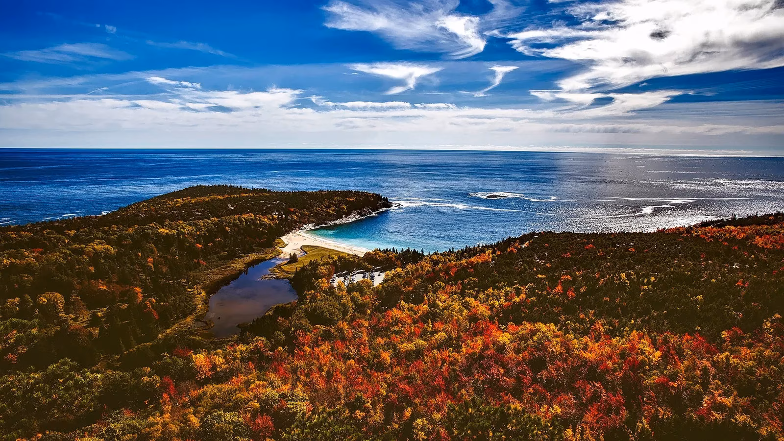 i-found-fall-magic-in-seven-u-s-beach-towns-image-0