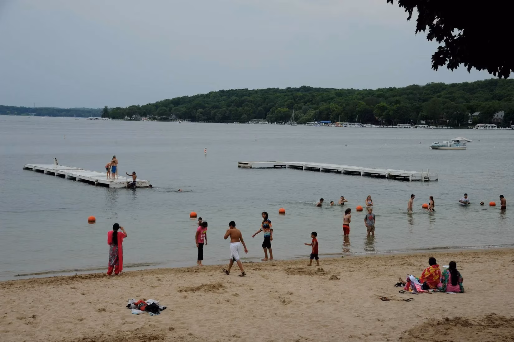 riviera-beach-the-midwest-s-scenic-family-paradise-on-geneva-lake-image-3