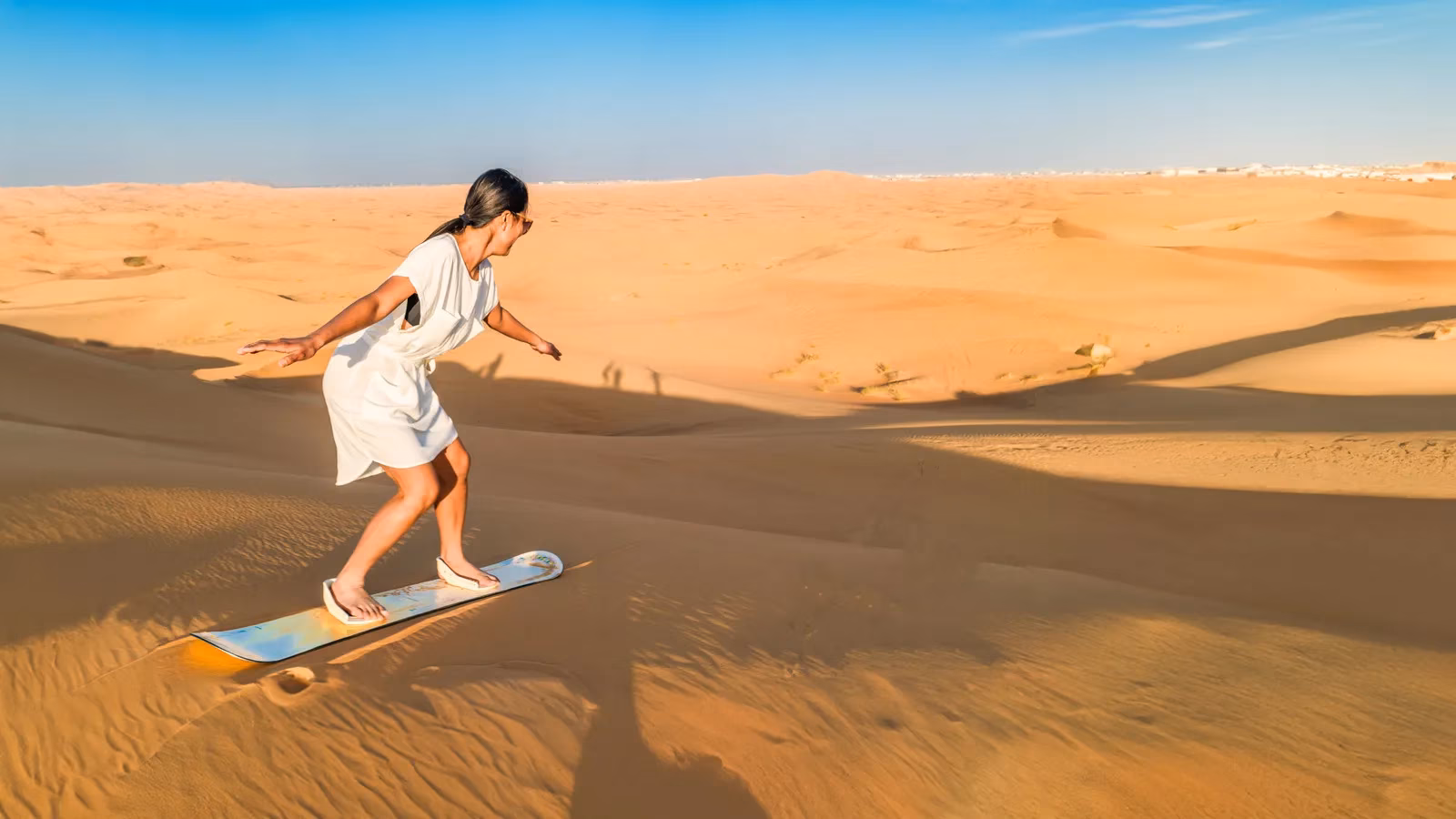 the-world-s-first-sandboarding-park-in-oregon-image-0