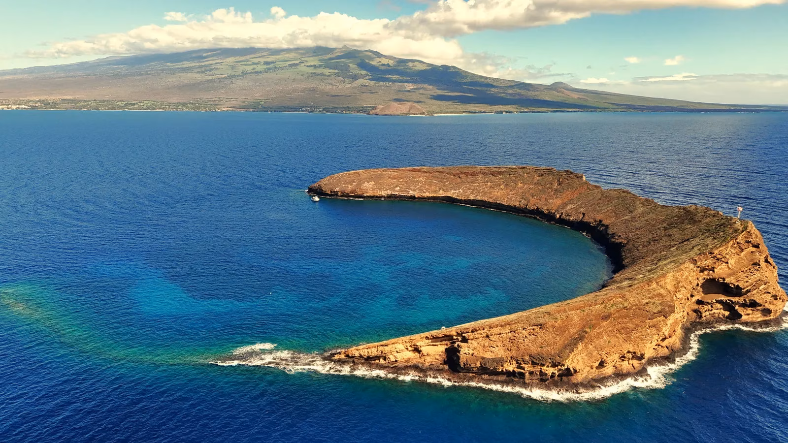 why-molokini-crater-remains-my-all-time-favorite-underrated-snorkeling-destination-image-0